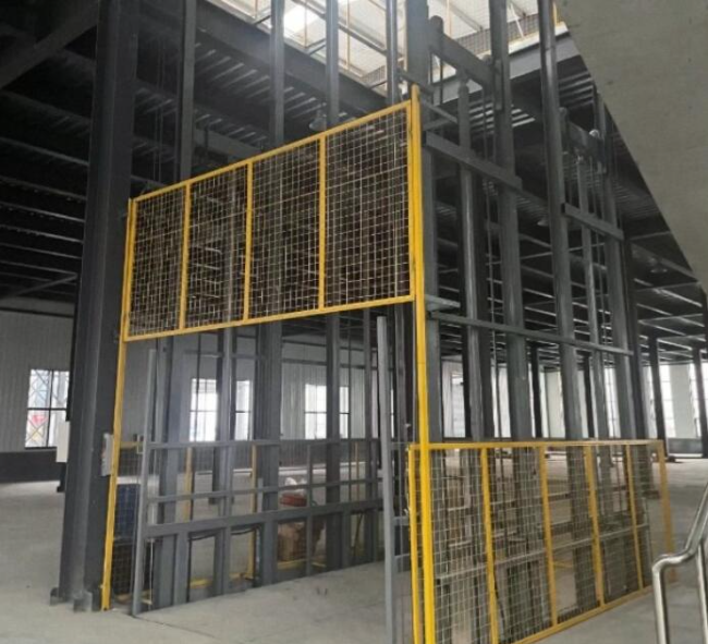 召陵请详细介绍一下货梯安装在室外的维护方法